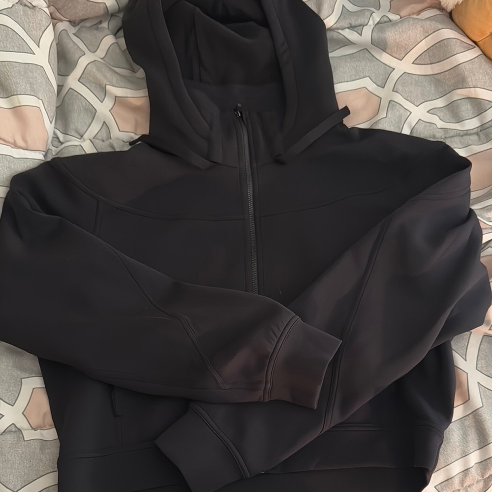 Lululemon Women's Black Hooded Jacket